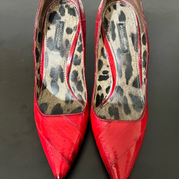 Dolce & Gabbana Pump unique design and color - Picture 2 of 4
